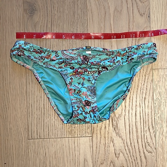 La Vie En Rose Bikini - Picture 4 of 10